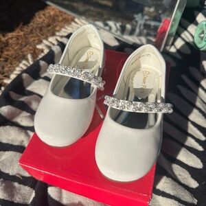 Dream Pairs White Kids Dress Shoes with Beaded Strap